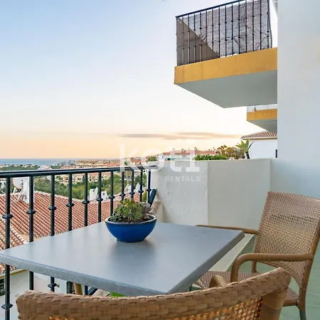 Apartmán Koti - Lovely Loft Swim Pool Sea Views
